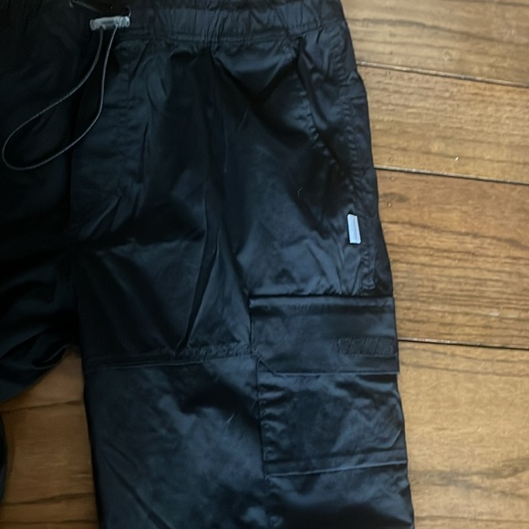 Jack & Jones mens JJIGORDON JUROSS CARGO AKM
BLACK Cargo Pants - Picture 11 of 16